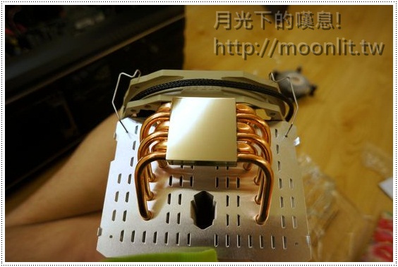 cpu散熱器推薦 Thermalright HR-02 Macho 便宜不失效能的塔型散熱器 cpu散熱器推薦 Thermalright HR-02 Macho 便宜不失效能的塔型散熱器